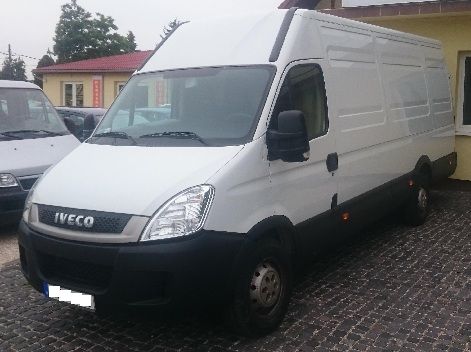 Iveco 35 furgon bérlés Budapest